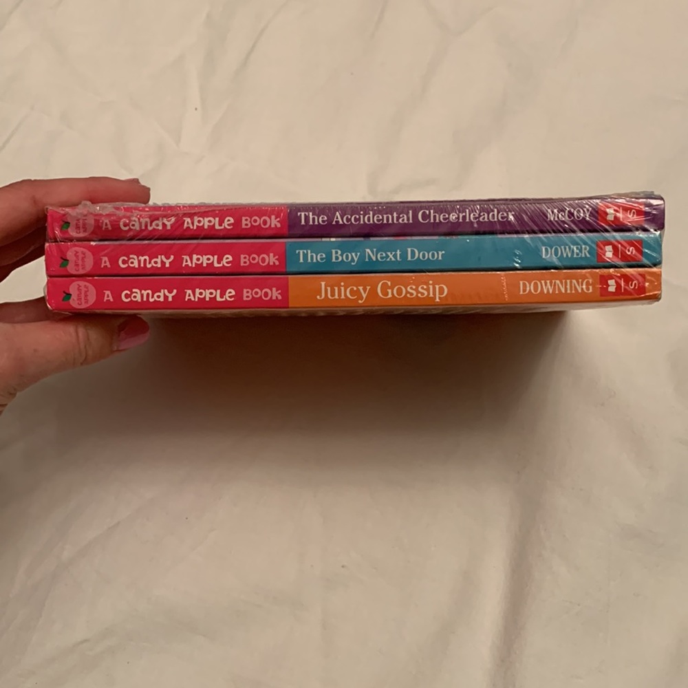 3 Candy Apple Books new in package